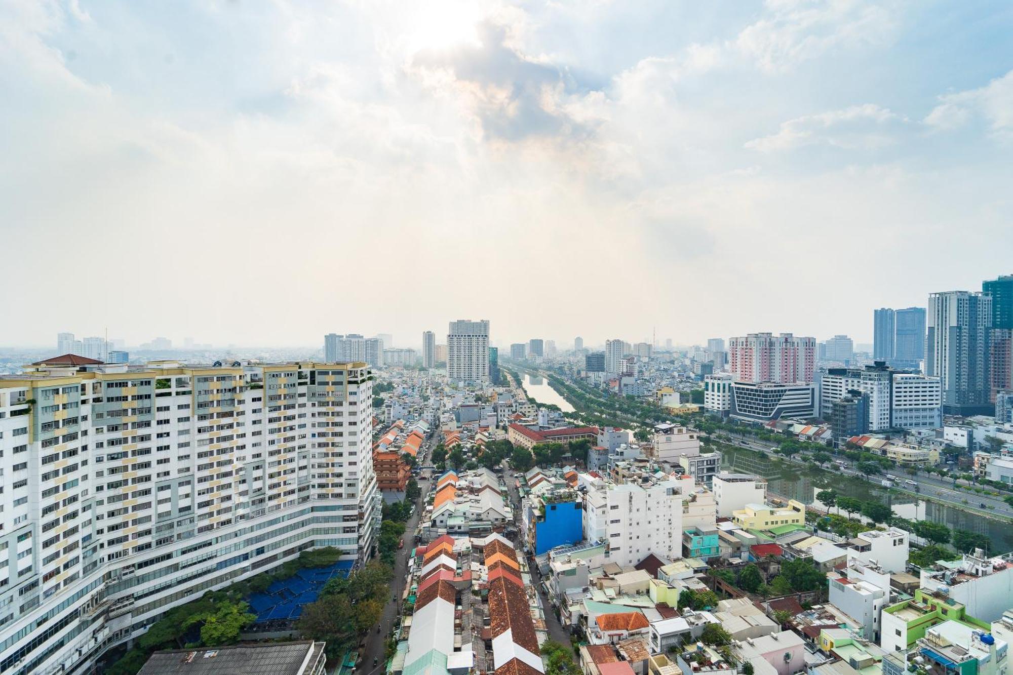 Saigon Apartments - Free City Walk Experience, Amazing Infinity Pool & Free 4G Sim Card For 3 Nights Thành Pho Ho Chí Minh Esterno foto